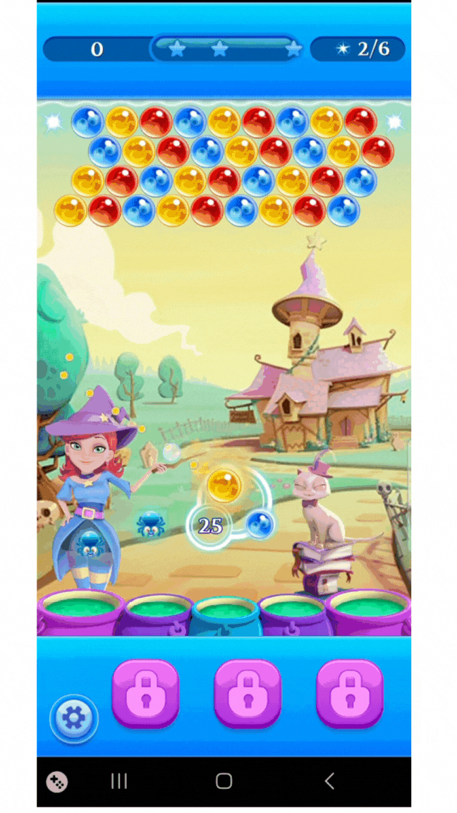 Gif viser spillbrettet i Bubble Witch 2 Saga. Spilleren skyter bobler og treffer edderkopper i forskjellige farger.